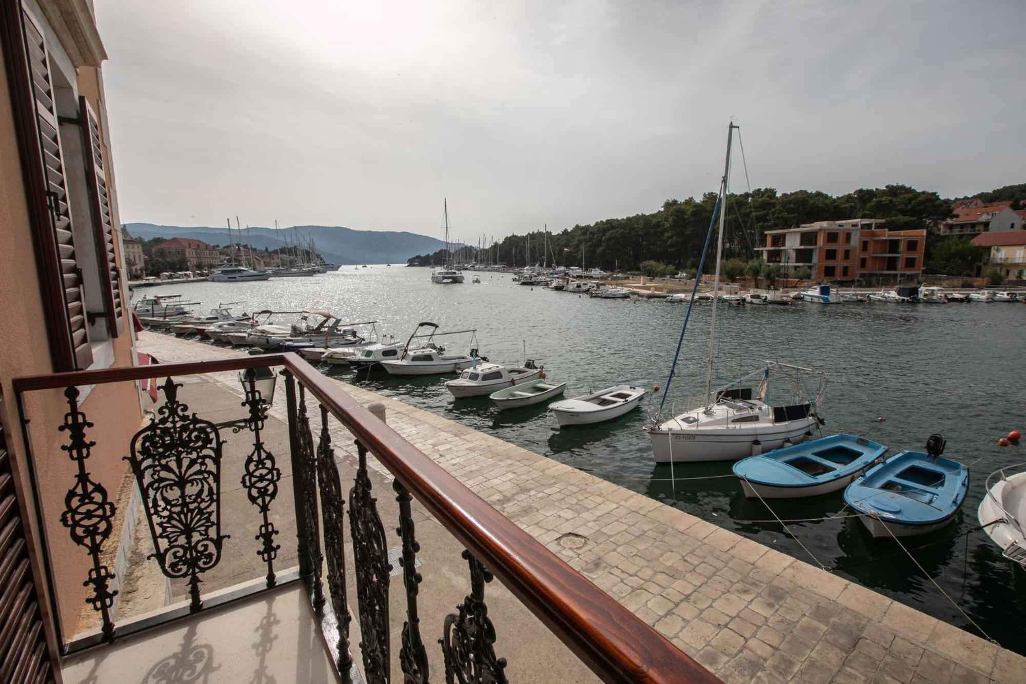 Ancora Faros Lejlighed Stari Grad  Værelse billede